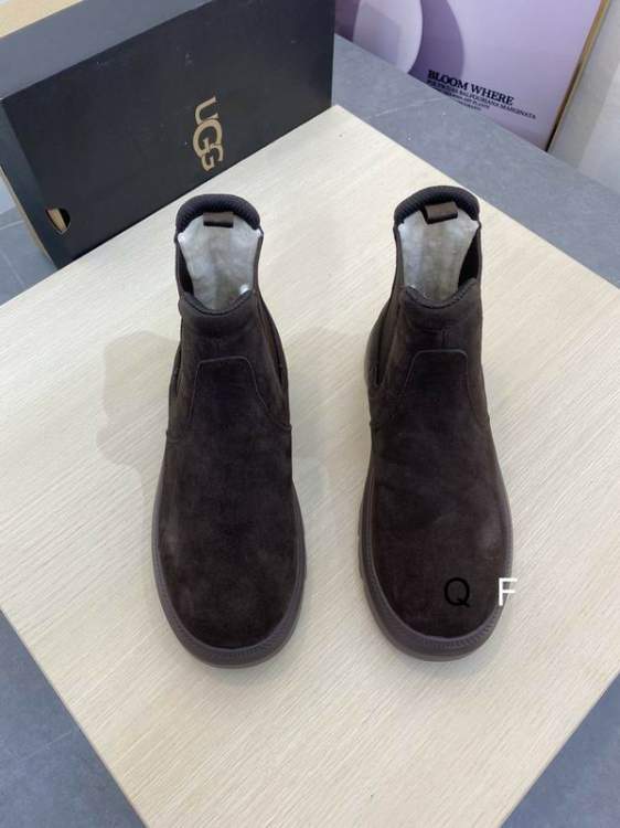 Picture of UGG Shoes _SKUUGGsz38-45TF111519913